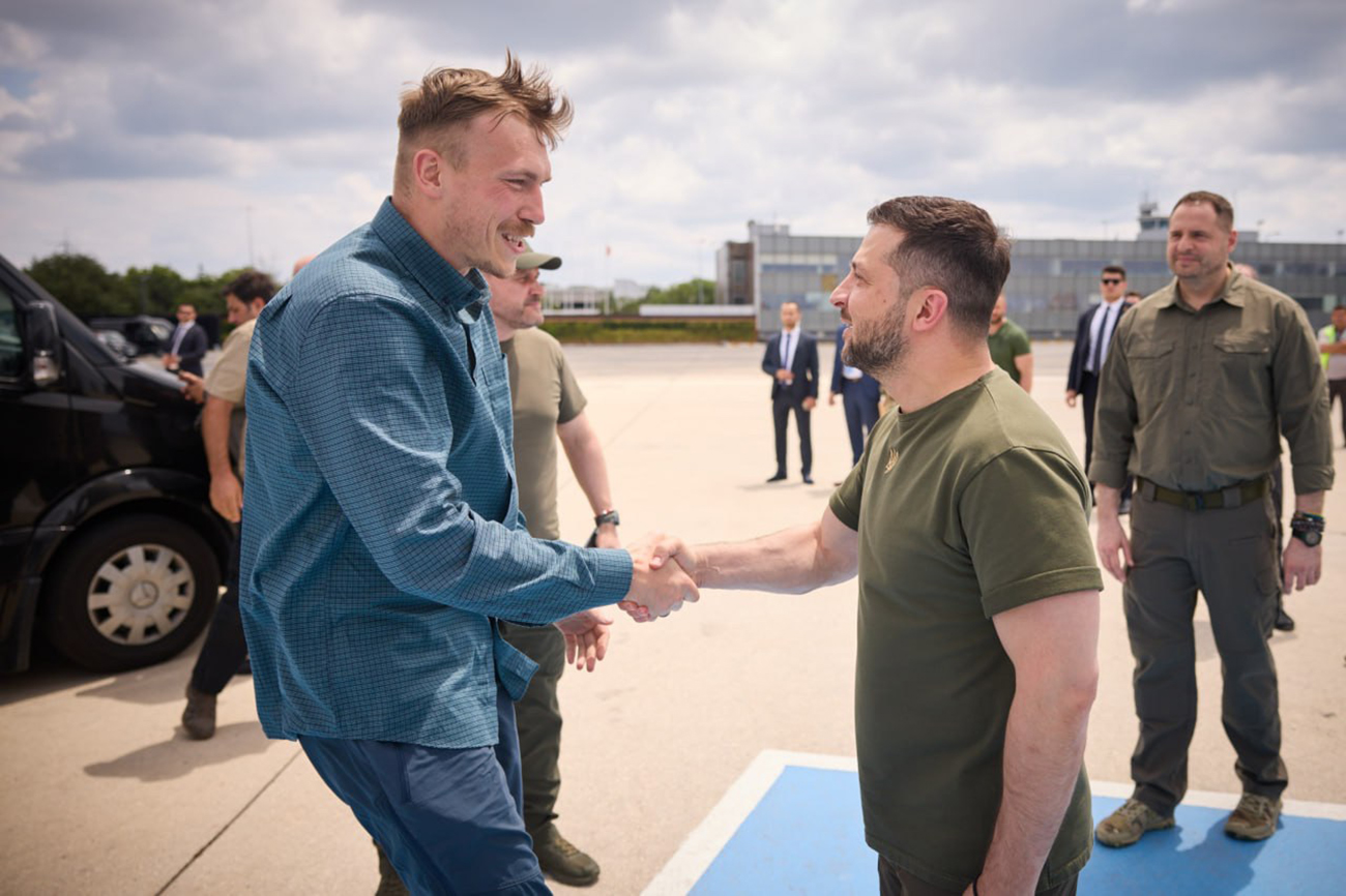 Руководил обороной Мариуполя. Где сейчас легендарный командир &quot;Азова&quot; Денис Прокопенко